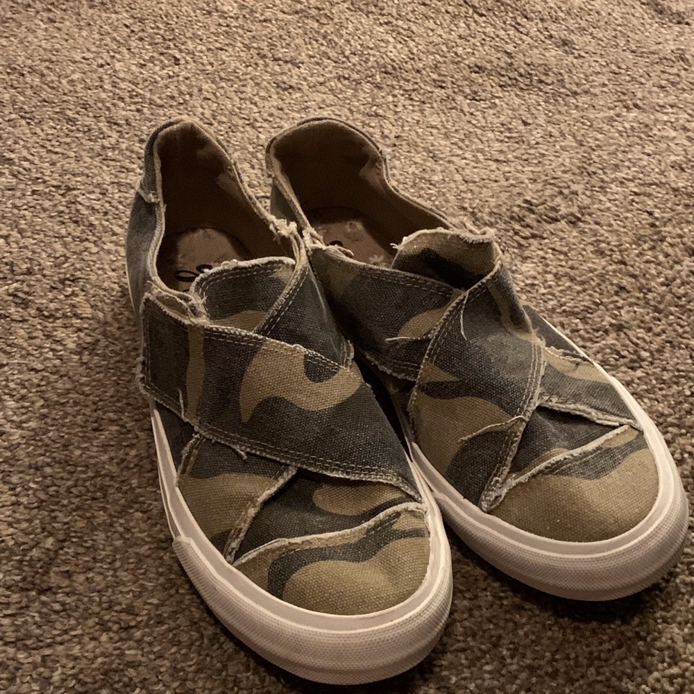 Cammo slip one